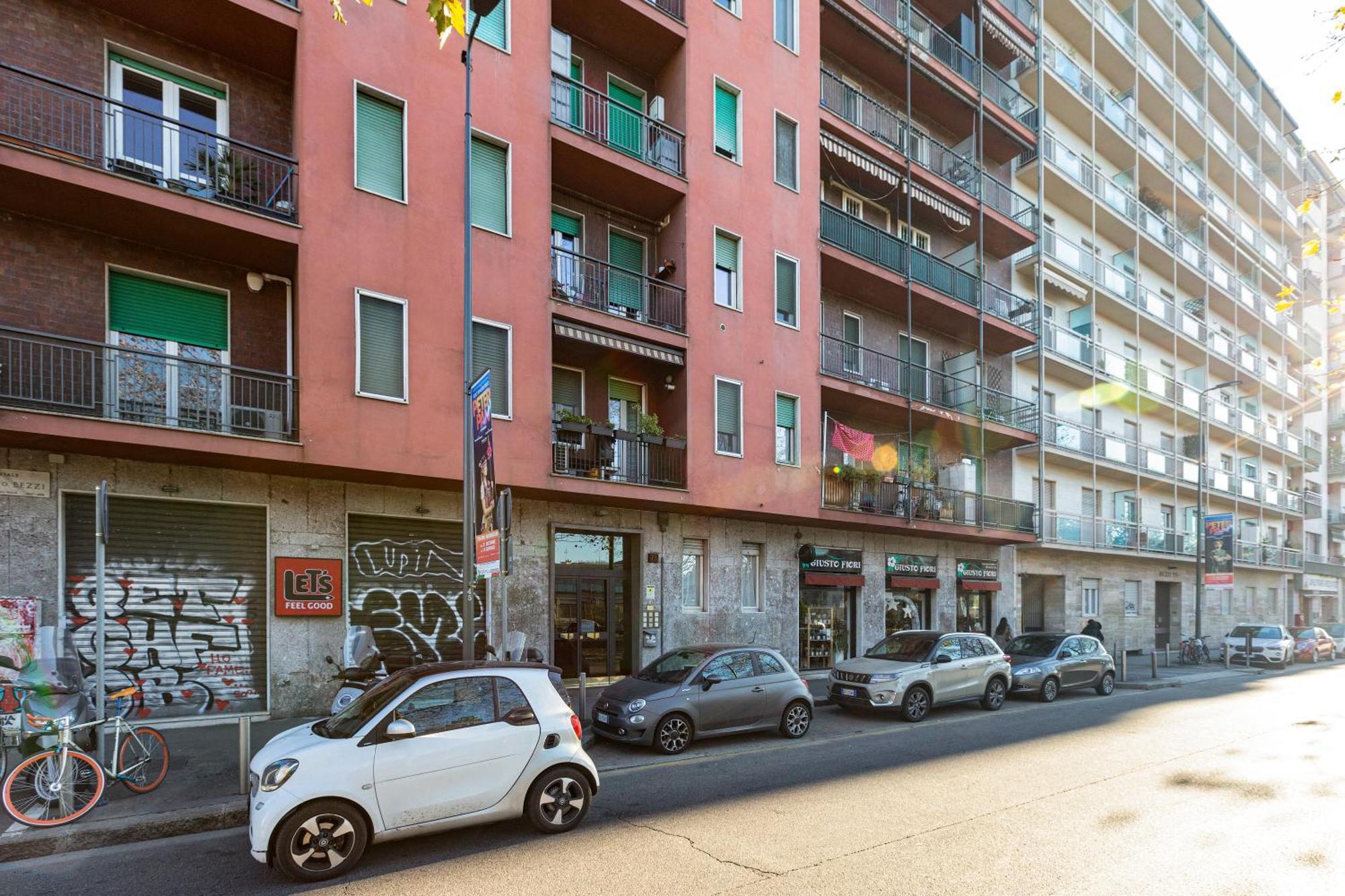 Roomy With Balcony! * Mailand